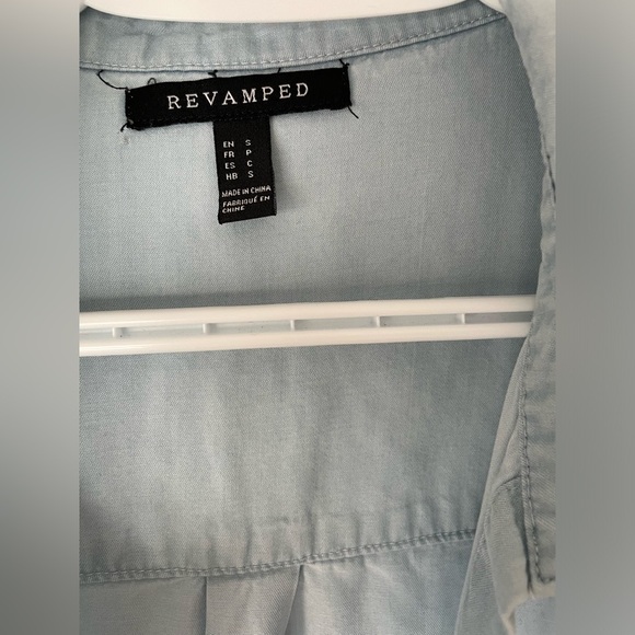 Revamped Sky Blue cropped Denim Top NWOT size SMALL - Picture 2 of 5